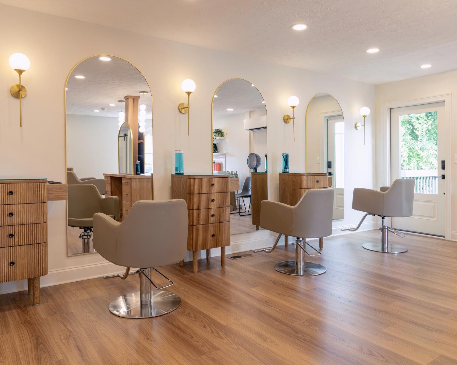 Salon Styling Stations, Salon Mirrors, and Salon Styling Chairs - Bundle & Save with packages