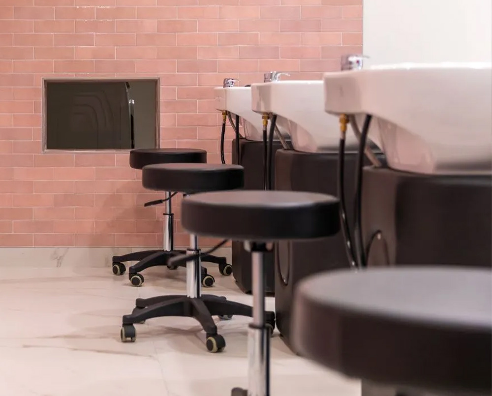 Buy the Best Tech Stool For Your Needs